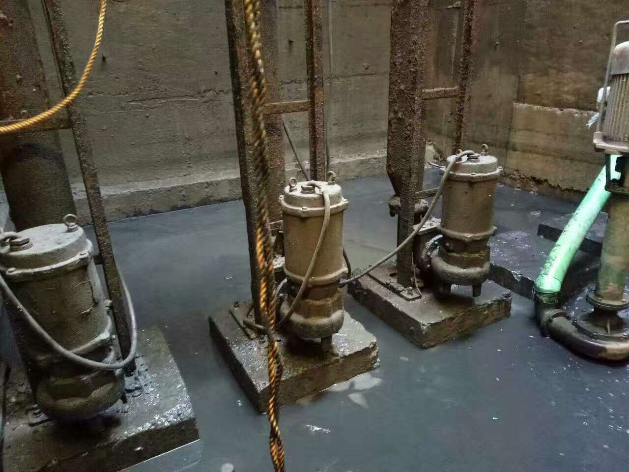 安岳污水池清理